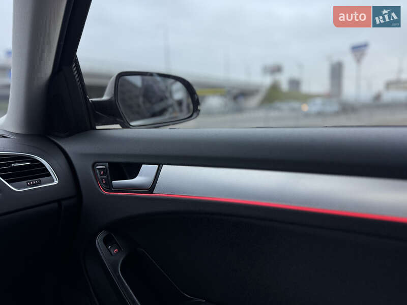 Седан Audi A4 2011 в Києві