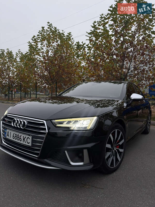 Audi A4 2016