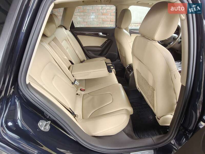 Универсал Audi A4 2013 в Киеве