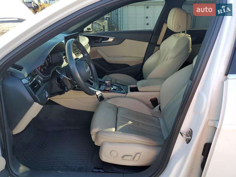 Седан Audi A4 2020 в Житомире