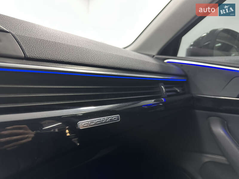 Седан Audi A4 2016 в Одесі