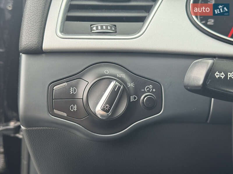 Седан Audi A4 2015 в Киеве фото 12 Седан Audi A4 2015 в Киеве