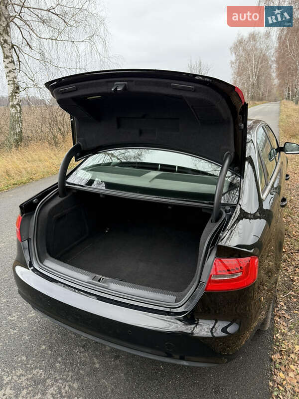 Седан Audi A4 2012 в Чернигове фото 42 Седан Audi A4 2012 в Чернигове