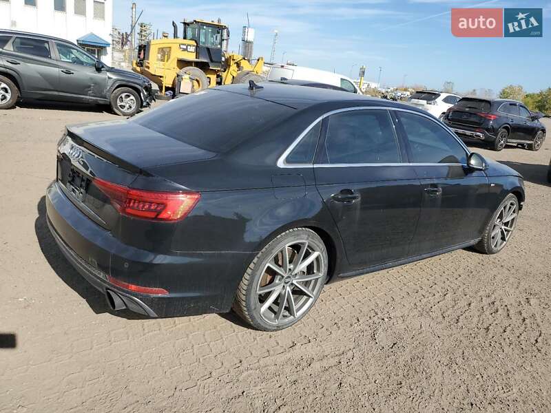 Седан Audi A4 2017 в Львове