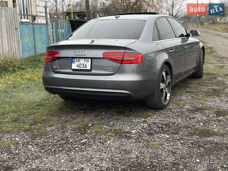 Седан Audi A4 2012 в Новомосковську