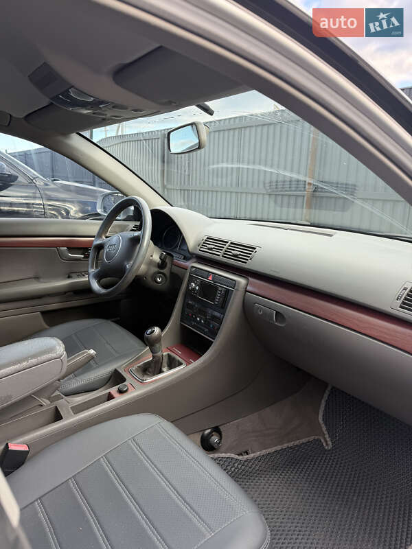 Седан Audi A4 2004 в Перегінське фото 8 Седан Audi A4 2004 в Перегінське