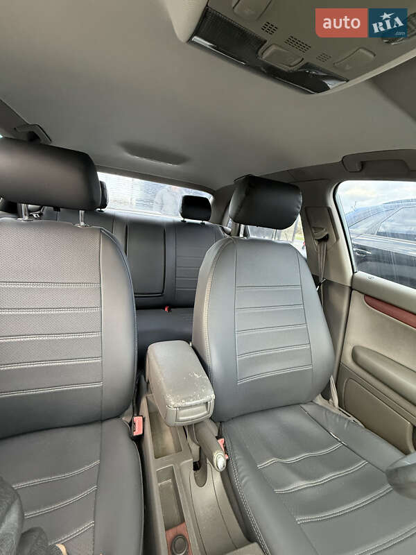 Седан Audi A4 2004 в Перегінське фото 10 Седан Audi A4 2004 в Перегінське
