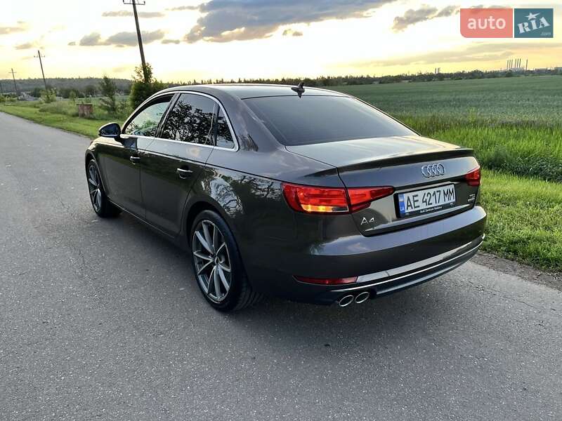Седан Audi A4 2016 в Кривому Розі
