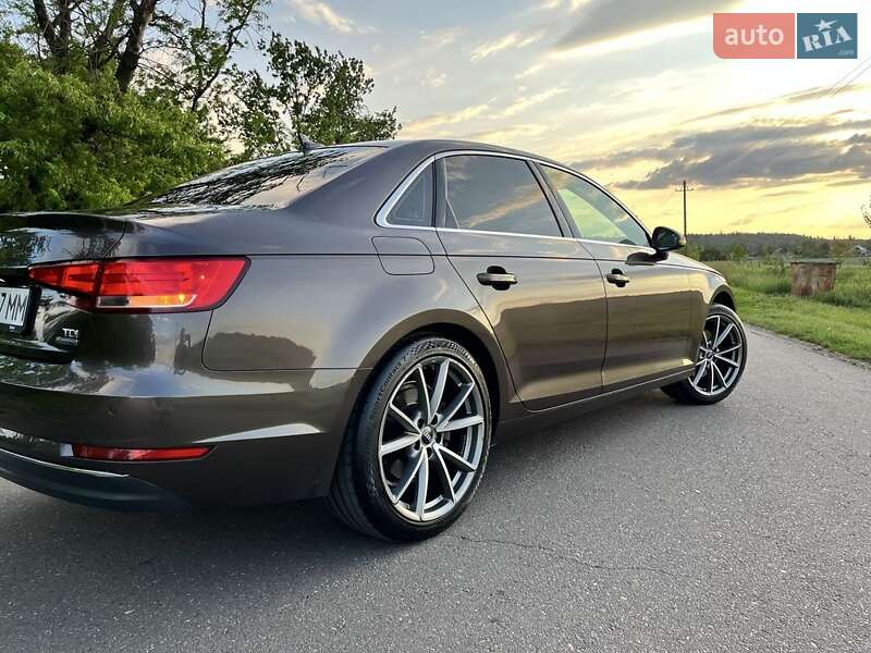 Седан Audi A4 2016 в Кривому Розі