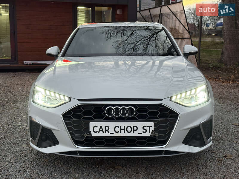 Седан Audi A4 2018 в Стрию