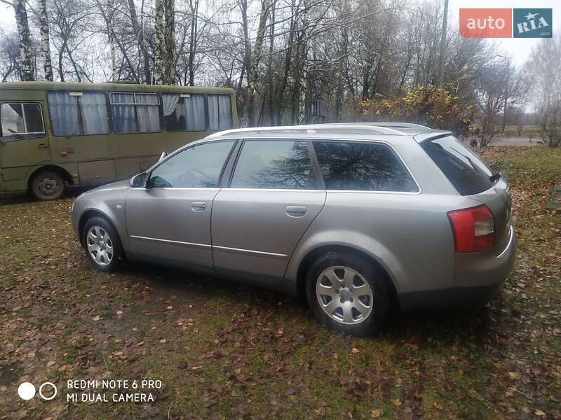Універсал Audi A4 2002 в Ромнах