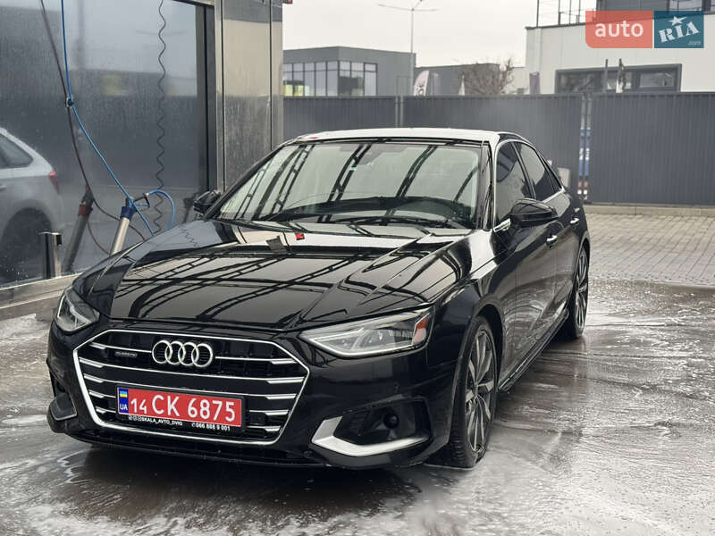 Седан Audi A4 2021 в Ужгороді