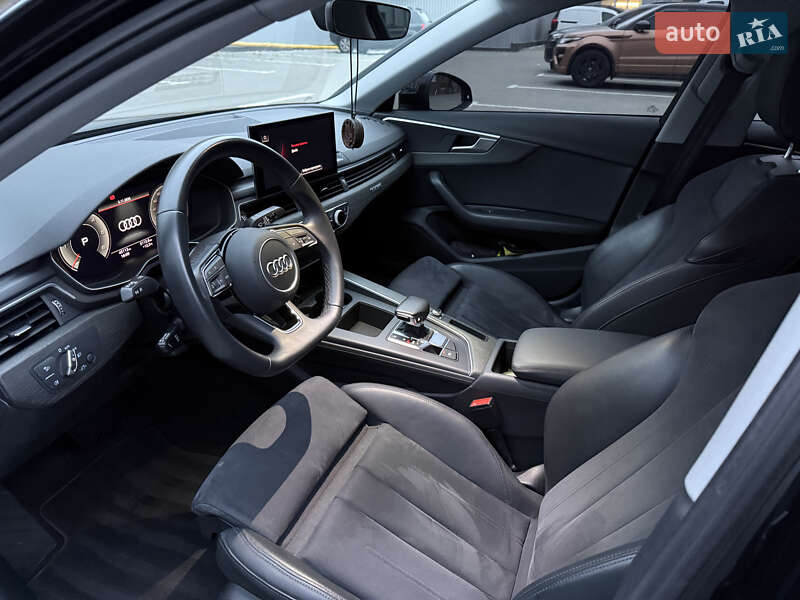 Седан Audi A4 2023 в Днепре