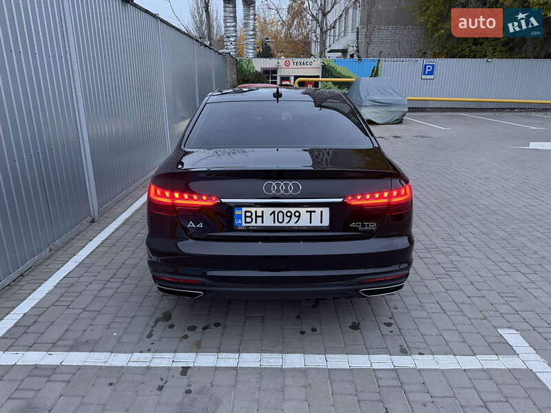 Седан Audi A4 2023 в Днепре