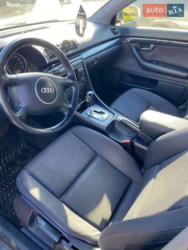 Седан Audi A4 2001 в Ірпені