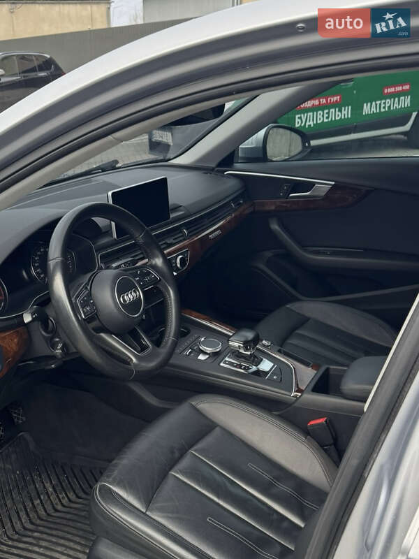 Седан Audi A4 2016 в Тернополі