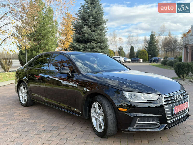 Седан Audi A4 2018 в Івано-Франківську