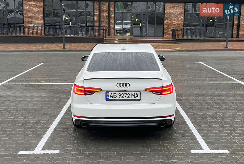 Седан Audi A4 2016 в Виннице