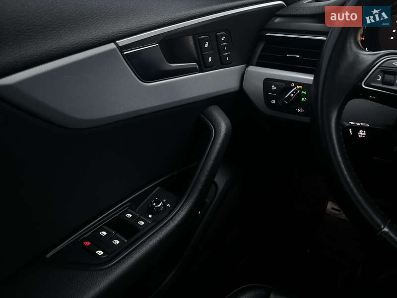 Седан Audi A4 2016 в Виннице