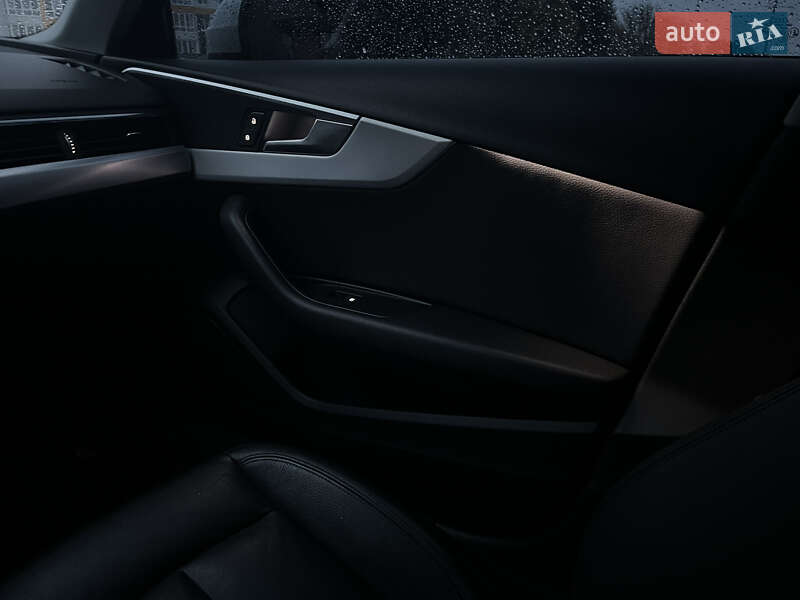 Седан Audi A4 2016 в Виннице