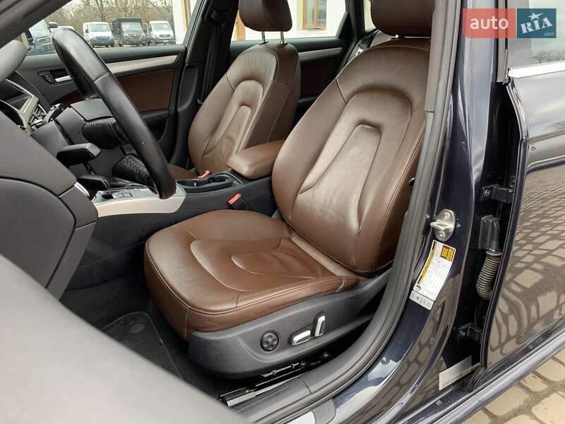 Седан Audi A4 2014 в Бердичеві
