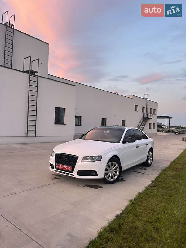 Седан Audi A4 2009 в Луцке