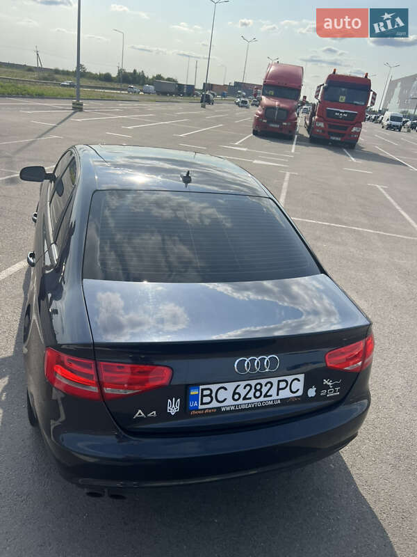 Седан Audi A4 2013 в Львові