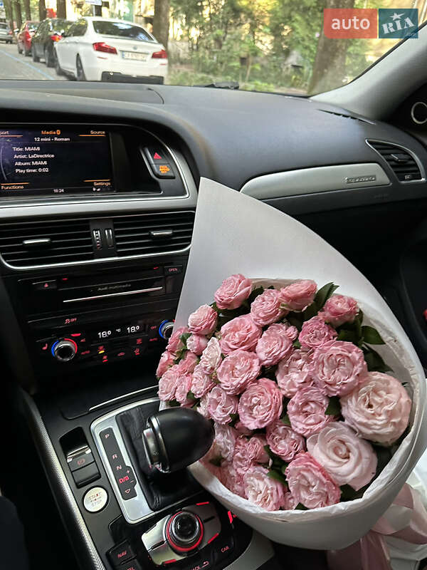 Седан Audi A4 2014 в Львові