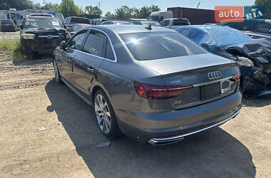 Седан Audi A4 2021 в Ужгороде