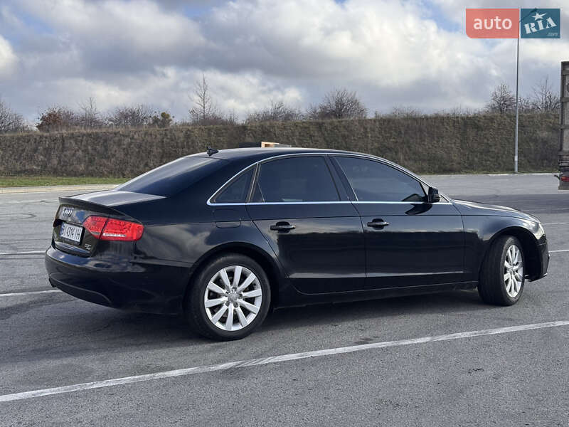 Седан Audi A4 2012 в Полтаві