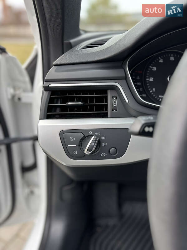 Универсал Audi A4 2018 в Мукачево