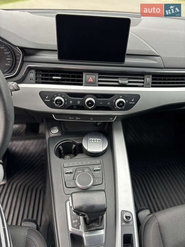 Универсал Audi A4 2018 в Мукачево