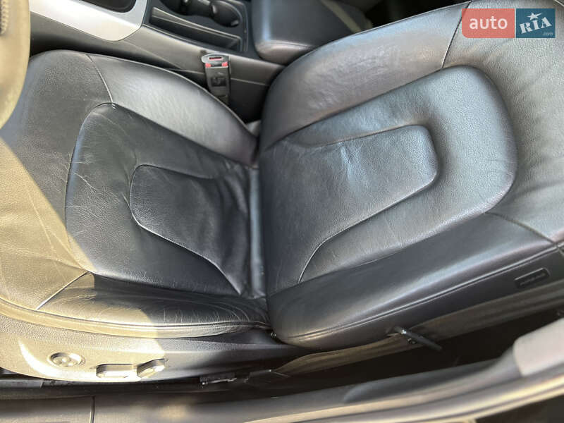 Седан Audi A4 2012 в Хмельницькому