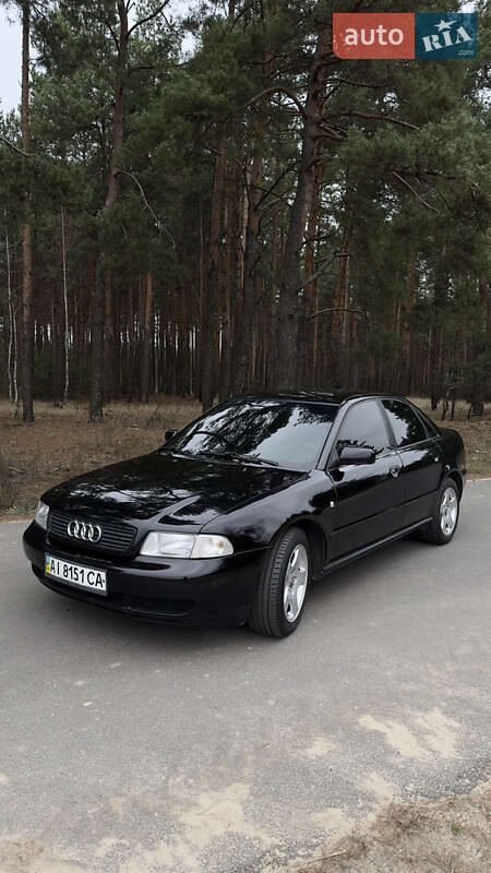 Седан Audi A4 1996 в Бородянці