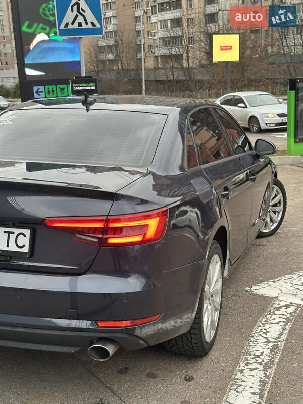 Седан Audi A4 2016 в Києві