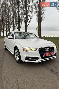 Седан Audi A4 2014 в Луцьку