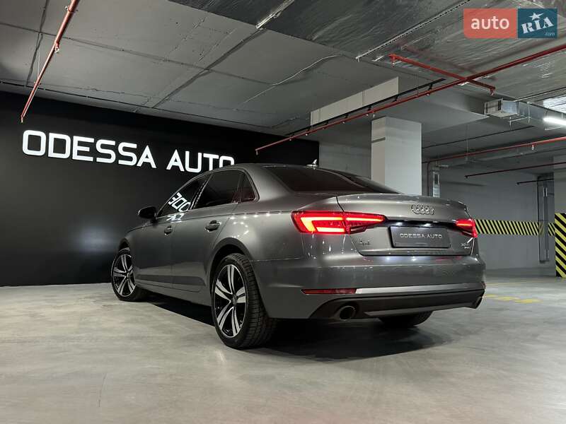 Седан Audi A4 2017 в Одесі
