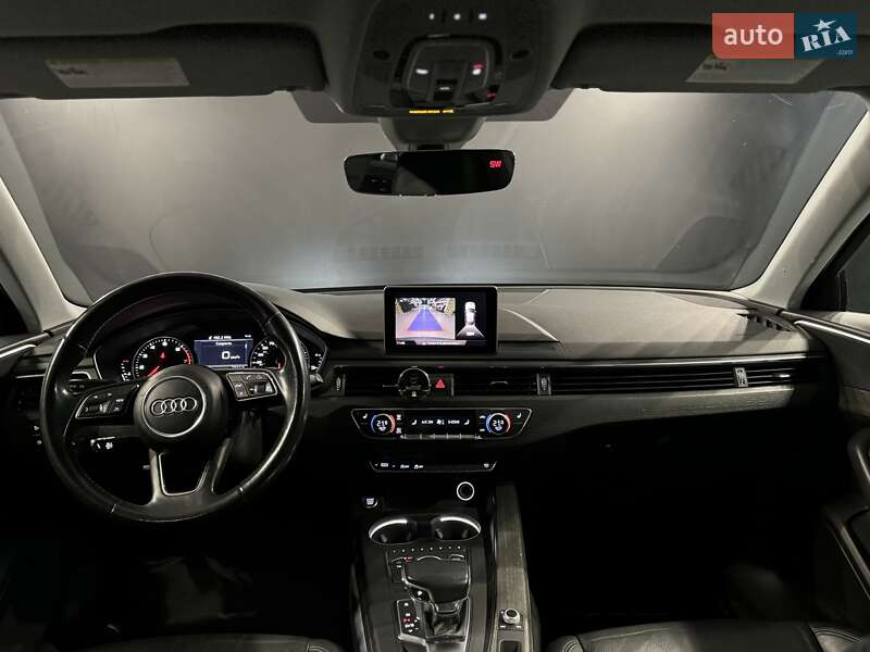 Седан Audi A4 2017 в Одесі