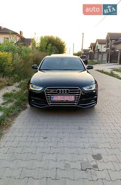 Седан Audi A4 2012 в Ровно