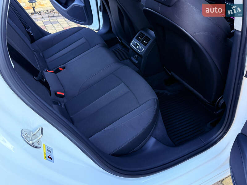 Универсал Audi A4 2022 в Мукачево