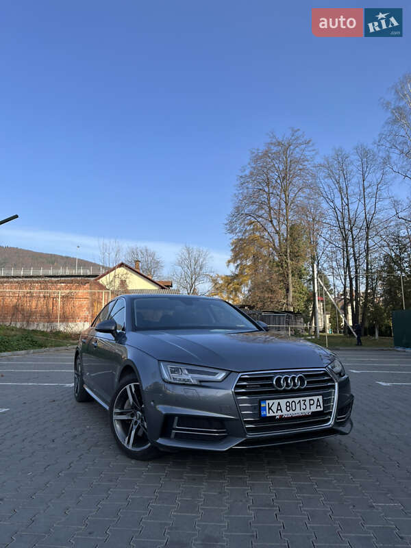 Седан Audi A4 2016 в Львове