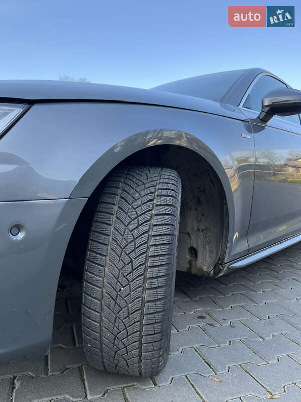 Седан Audi A4 2016 в Львове