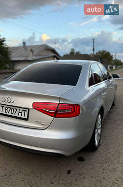 Седан Audi A4 2013 в Городенке