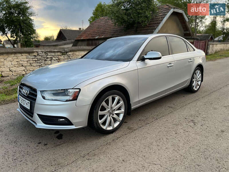 Седан Audi A4 2013 в Городенке