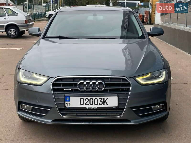 Седан Audi A4 2013 в Києві