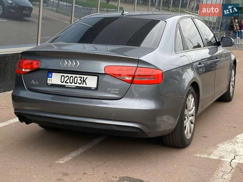 Седан Audi A4 2013 в Києві