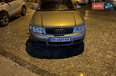 Універсал Audi A4 2004 в Ужгороді