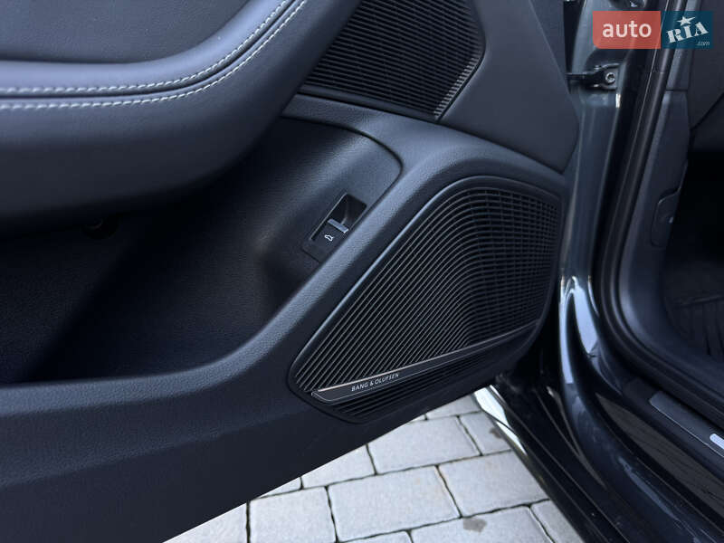 Седан Audi A4 2021 в Луцьку