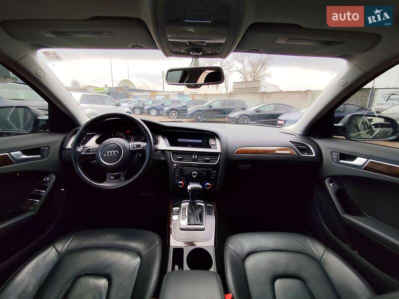 Седан Audi A4 2015 в Чернігові