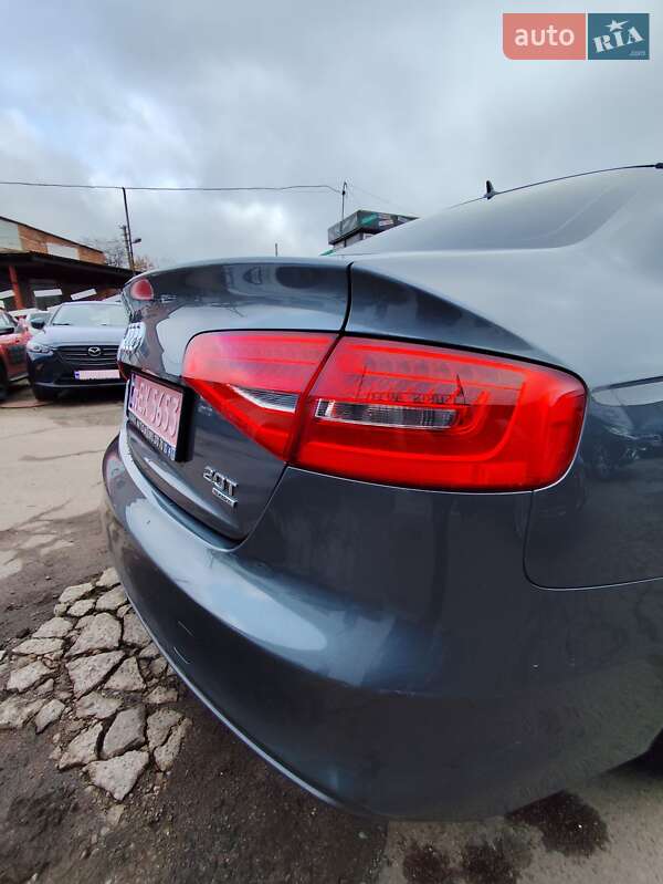 Седан Audi A4 2015 в Чернігові